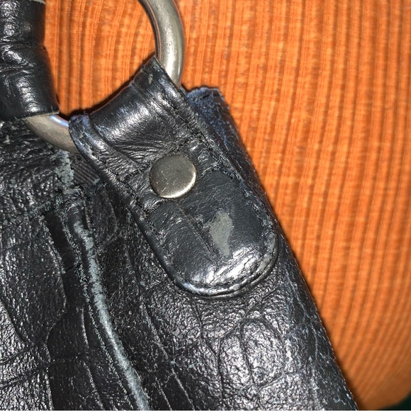 Wilsons Leather Crocodile Print Stamped Crossbody - Picture 7 of 8